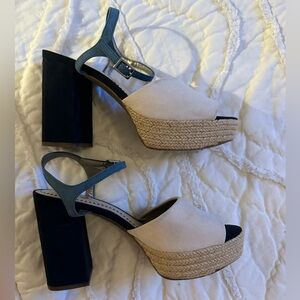 Circus size 8 Cream and blue heels